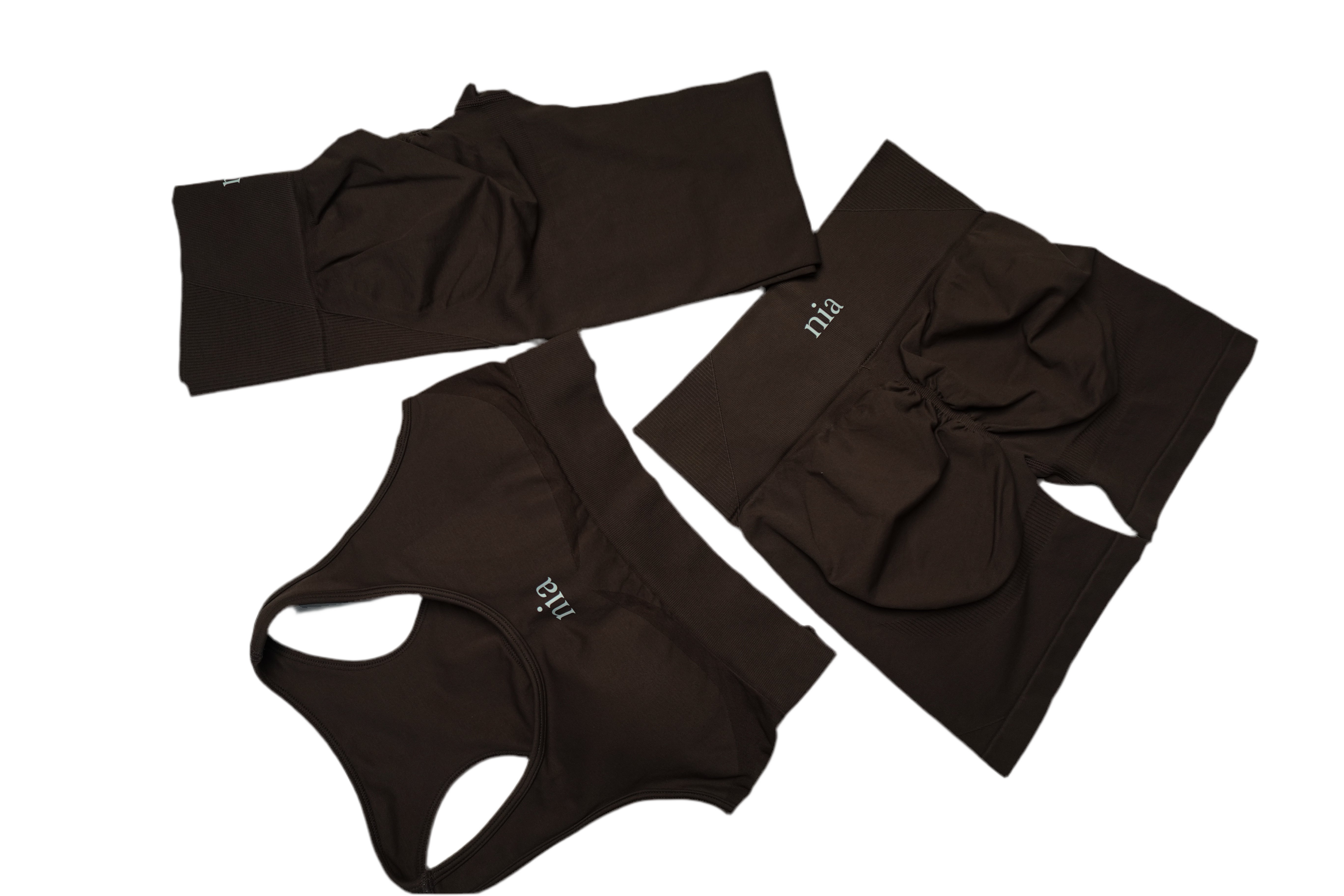 Nia Essence 3-Piece Set