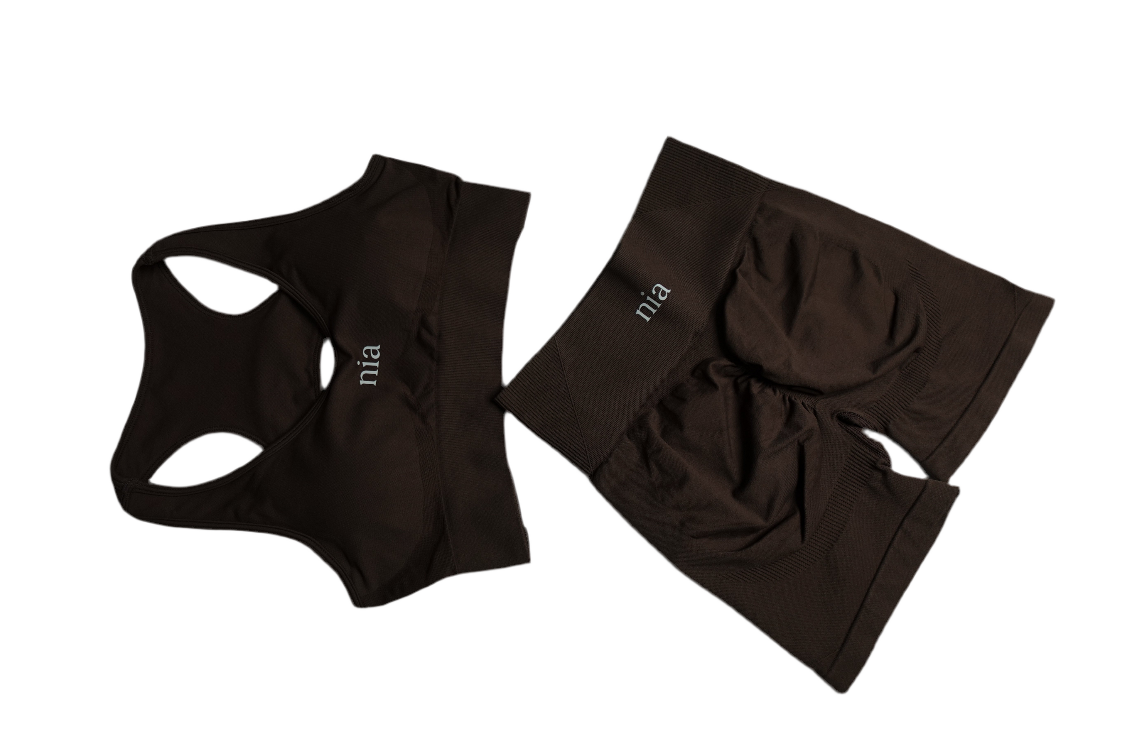 nia Essence 2 -piece set