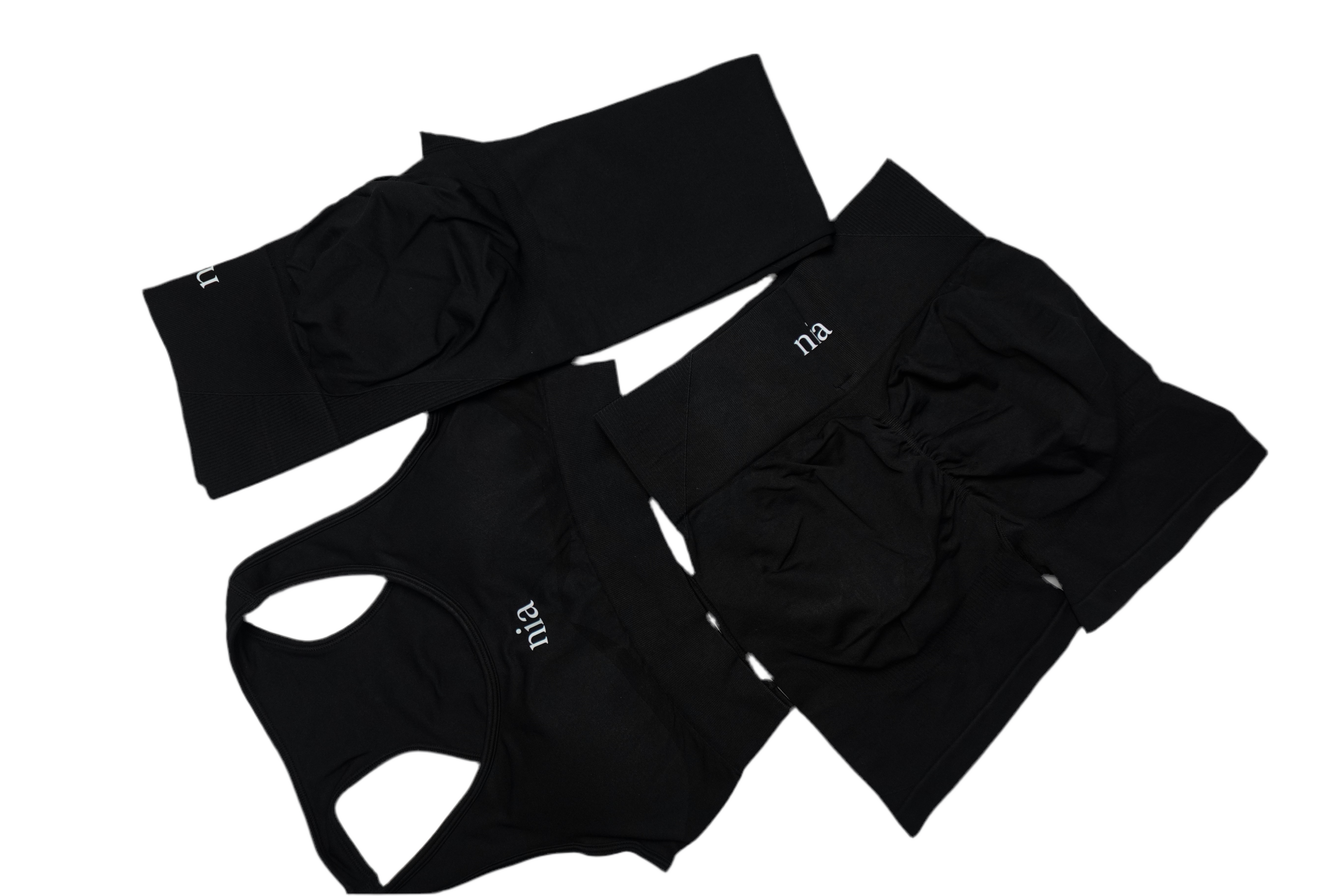 Nia Essence 3-Piece Set